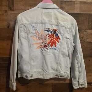 Levi's Women's Ex Boyfriend Denim Trucker Jacket Floral Embroidered Artsy Size S